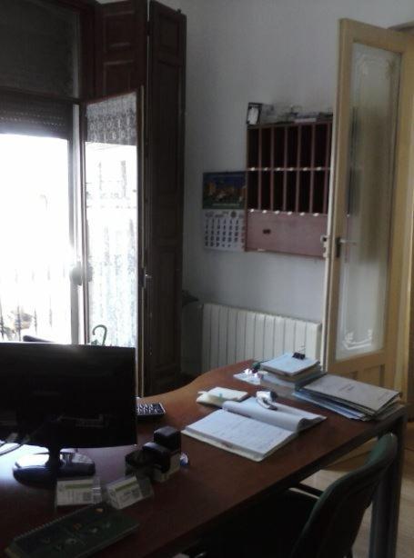Pension Carretero Caceres Bagian luar foto