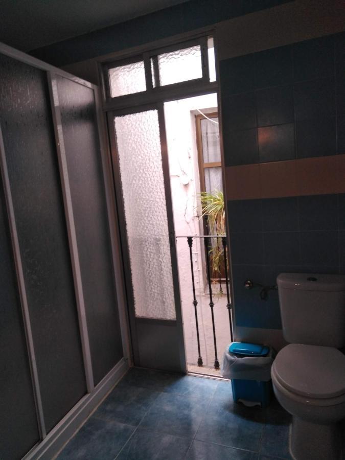 Pension Carretero Caceres Bagian luar foto